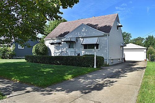 239 Paul St, Bedford, OH, 44146-4655 | Card Image