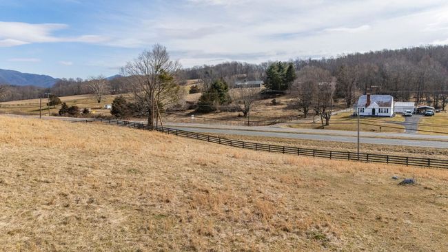32 Lee Hwy N, Home with 0 bedrooms, 0 bathrooms and null parking in RAPHINE VA | Image 13