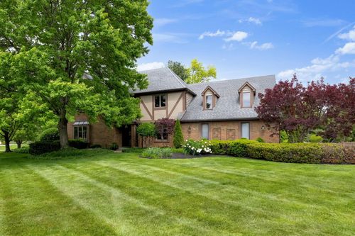8650 Gavinton Ct, Dublin, OH, 43017-9615 | Card Image