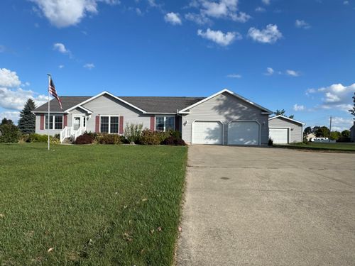 3118 Planeview Dr, Adrian, MI, 49221-8800 | Card Image