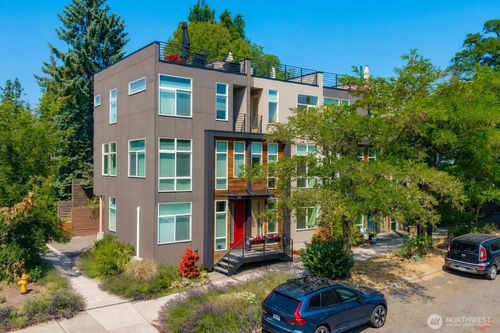 1602 E Marion St, Seattle, WA, 98122-4639 | Card Image