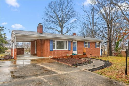 4020 Knollwood Dr, Archdale, NC, 27263-3212 | Card Image