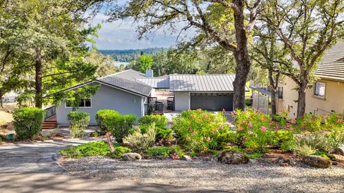 11667 Torrey Pines Dr, Auburn, CA, 95602-8309 | Card Image