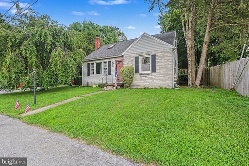 653 Hillside Ave, HUMMELSTOWN, PA, 17036-9736 | Card Image