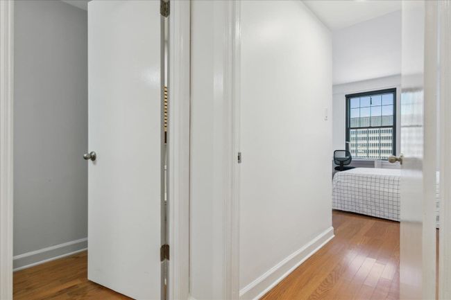 APT-1105 - 109 N Main St, Condo with 2 bedrooms, 2 bathrooms and null parking in Memphis TN | Image 25