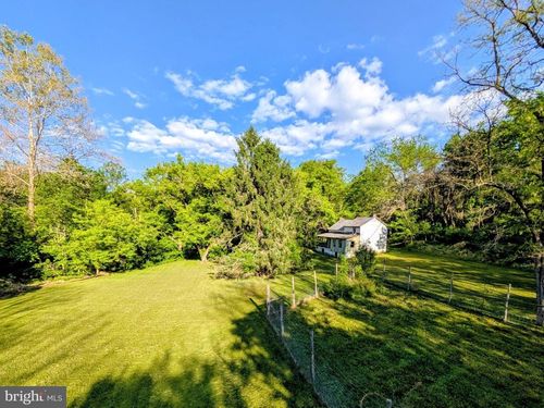 189 Piedmont Orchard Rd, LINDEN, VA, 22642-6727 | Card Image