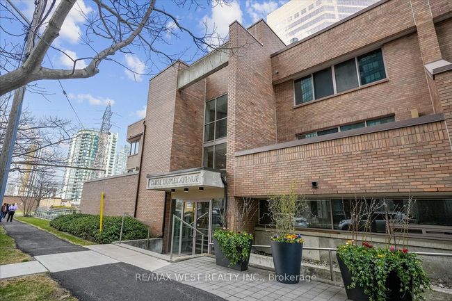 108 - 3 Duplex Ave, Condo with 3 bedrooms, 3 bathrooms and null parking in North York ON | Image 17