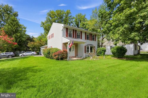 240 Park Ave, COLLEGEVILLE, PA, 19426-2644 | Card Image