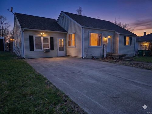 3015 S Main St, New Castle, IN, 47362-1958 | Card Image