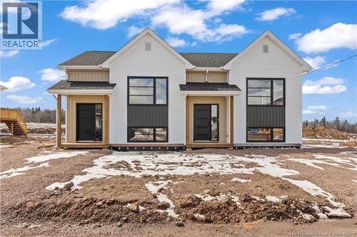 302 Maccoun St, Moncton, NB, E1K0A1 | Card Image