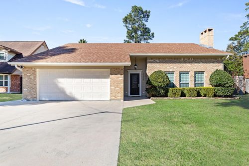 2208 Spring Oak Ln, Orange, TX, 77632-1445 | Card Image