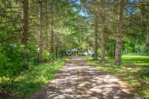 7604 Imlay City Rd, Kenockee, MI, 48006-3603 | Card Image