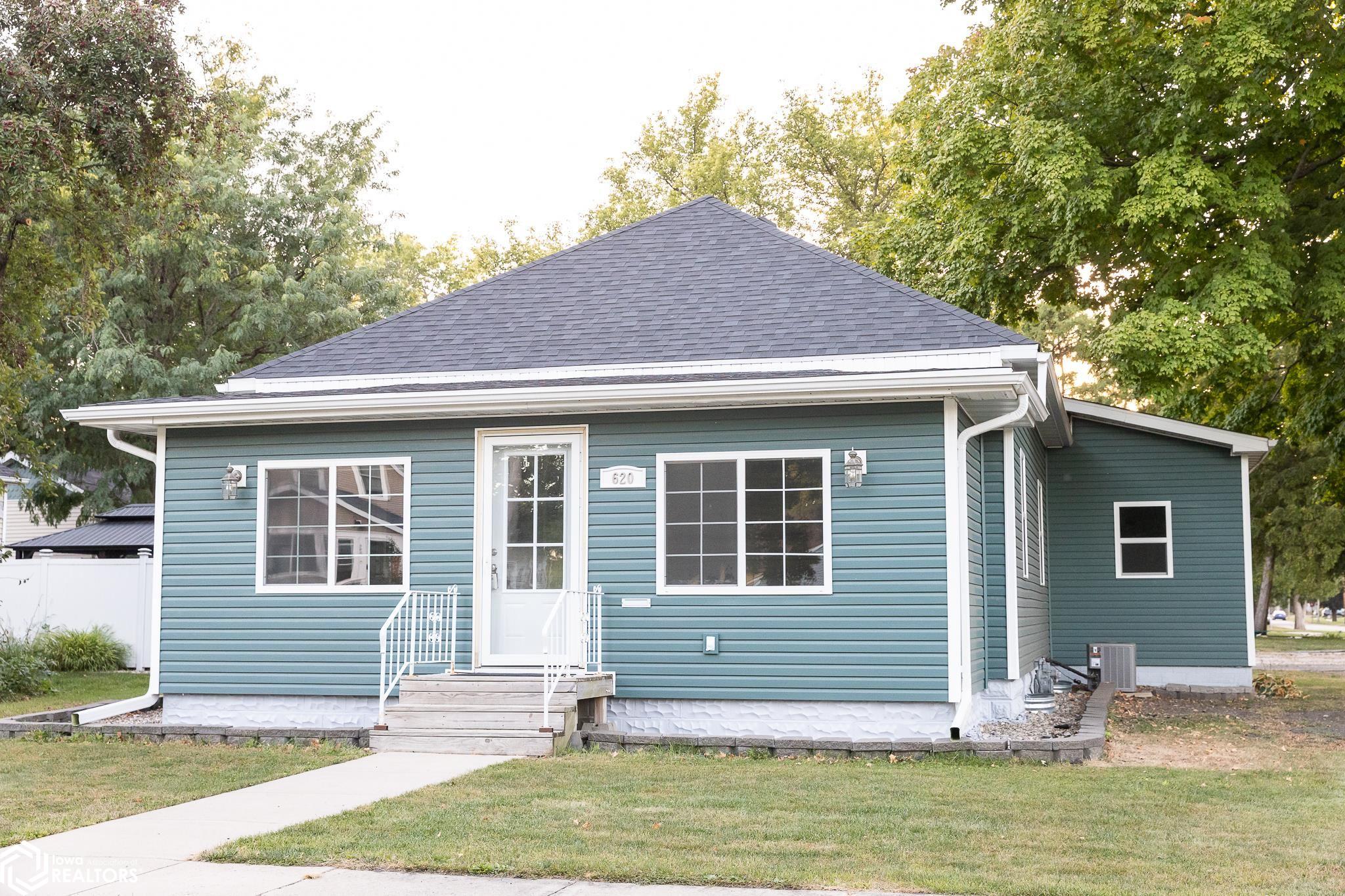 Rose Ave, Garner, IA 50438