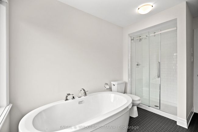 844 Quartet Ave, House attached with 4 bedrooms, 3 bathrooms and 2 parking in Gloucester ON | Image 16
