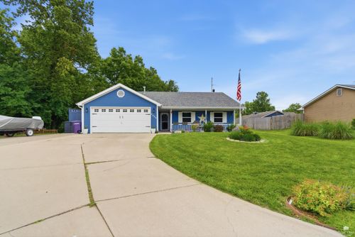 2404 Raspberry Cir, Manhattan, KS, 66502-7632 | Card Image