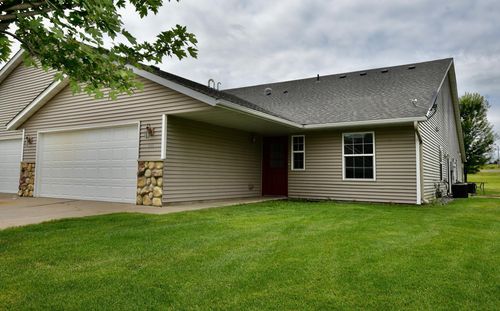 806 11th Ave Ne, Milaca, MN, 56353-2110 | Card Image