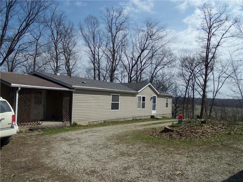 1674 E 350 North Rd, Cowden, IL, 62422-4019 | Card Image