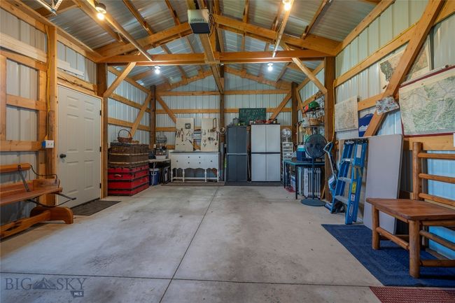207 2 Nd St E, House other with 3 bedrooms, 3 bathrooms and null parking in Clyde Park MT | Image 37