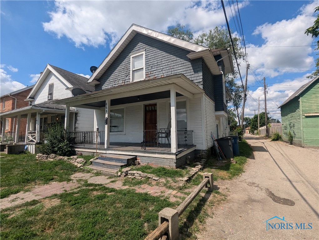 Bowman St, Toledo, OH 43609