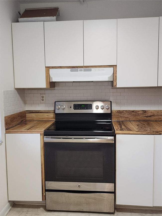 APT-211 - 3341 Nw 47 Th Ter, Condo with 1 bedrooms, 2 bathrooms and null parking in Lauderdale Lakes FL | Image 31