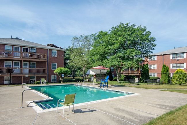 UNIT-10 - 1 Tara Dr, Condo with 1 bedrooms, 1 bathrooms and 1 parking in Weymouth MA | Image 16