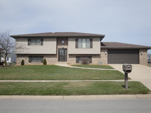 11724 S Magoun Dr, Saint John, IN, 46373-9275 | Card Image