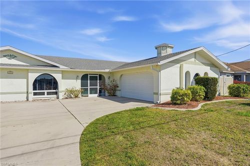 2-703 Se 7th St, Cape Coral, FL, 33990-2840 | Card Image
