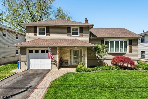 110 Byrd Ave, Bloomfield, NJ, 07003-4431 | Card Image