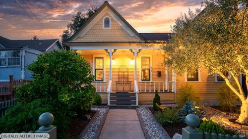 614 E St, Petaluma, CA, 94952-4157 | Card Image