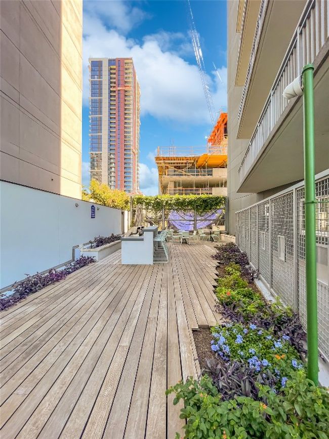 View of wooden terrace | Image 29