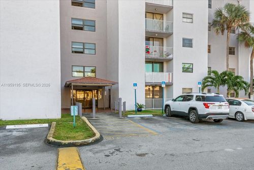 apt-120-8075 Nw 7th St, Miami, FL, 33126-4063 | Card Image