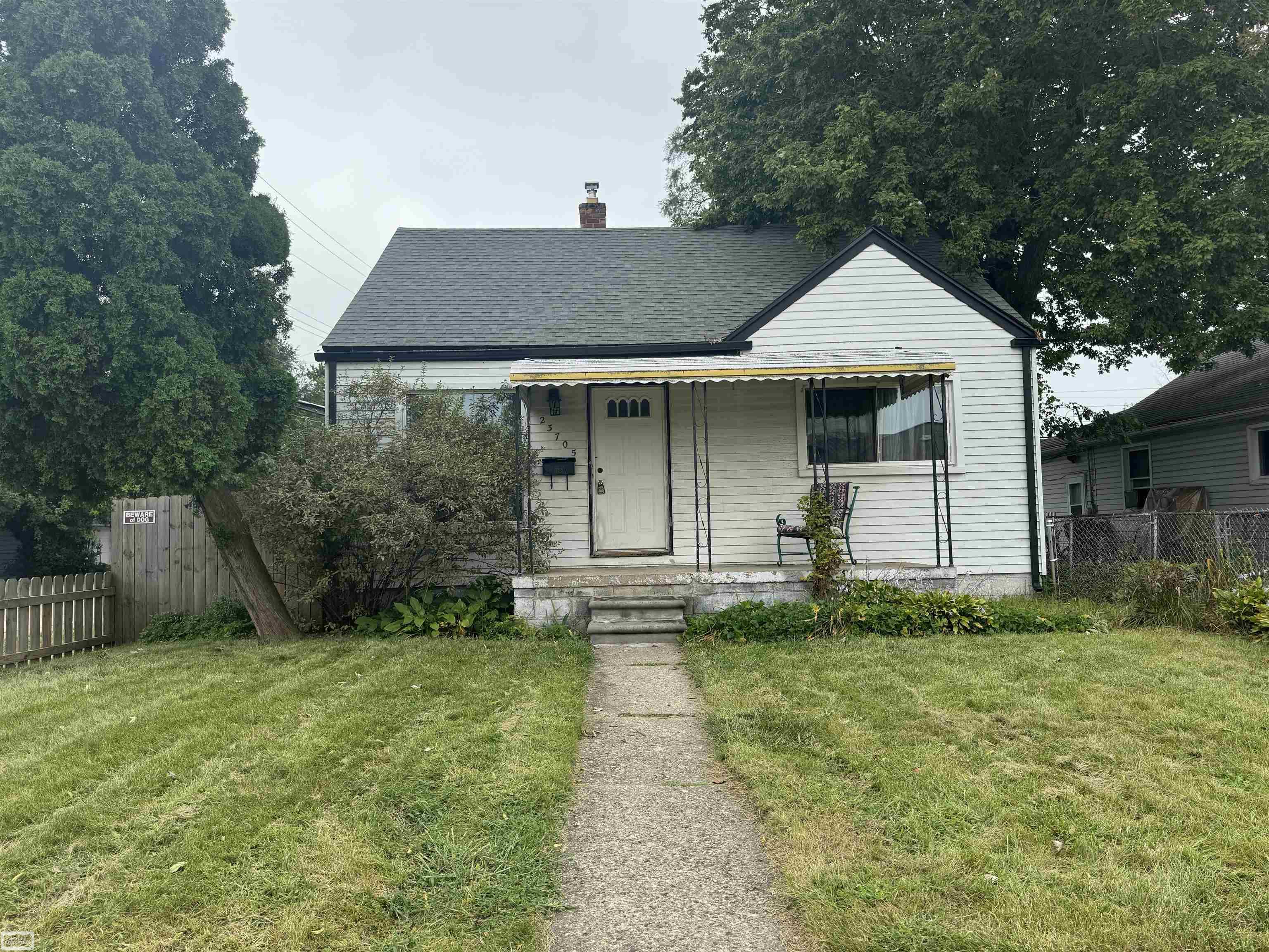 Hoover Ave, Hazel Park, MI 48030