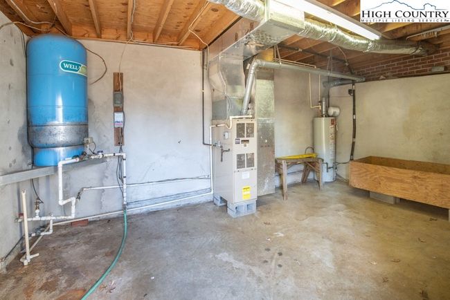 3616 County Home Rd, House other with 3 bedrooms, 2 bathrooms and null parking in Conover NC | Image 25