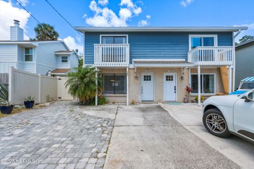 122 Pine St, ATLANTIC BEACH, FL, 32233-4012 | Card Image