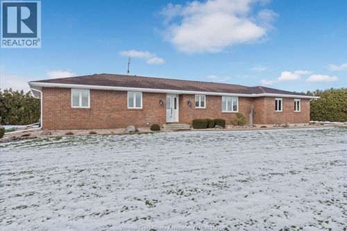 2055 Ellis Sideroad, Maidstone, ON, N0R1K0 | Card Image