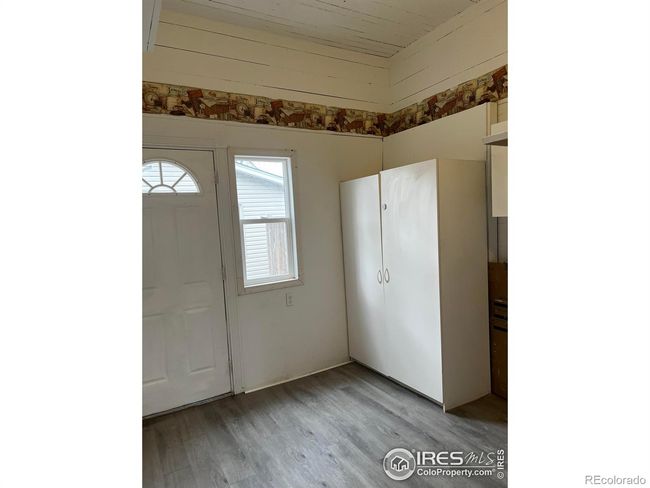 Back Porch and Laundry Room | Image 15