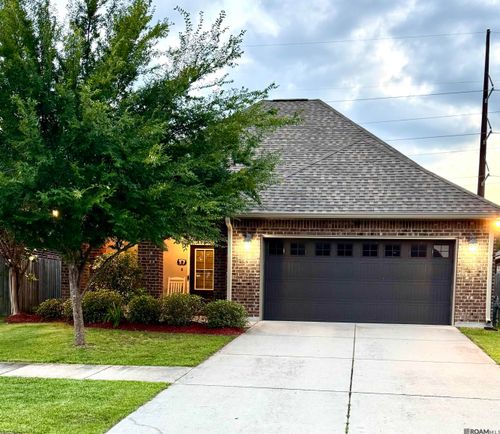 18341 Sunset Park Dr, Prairieville, LA, 70769-3912 | Card Image
