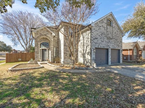7921 Crystal Creek Cir, Fort Worth, TX, 76137-5621 | Card Image