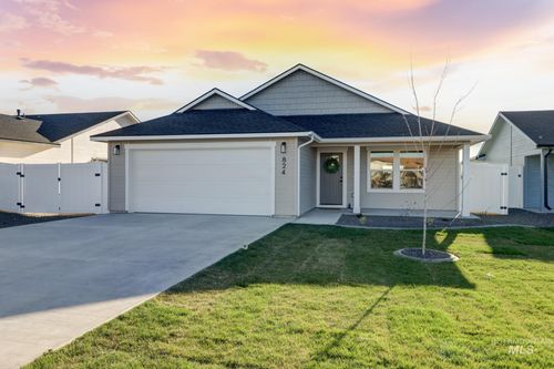 824 N 5th St, Nyssa, OR, 97913-3155 | Card Image