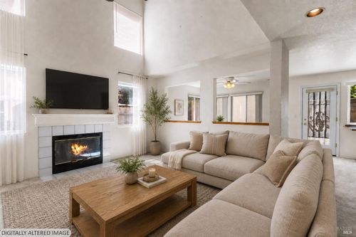 1109 Syracuse Cir, Vacaville, CA, 95687-4672 | Card Image