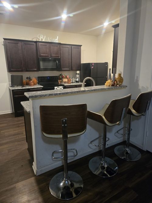 1463 Barrel Dr, Dallas, TX, 75253-5836 | Card Image