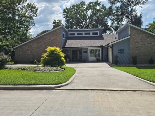 204 Springs Edge Dr, Montgomery, TX, 77356-9050 | Card Image