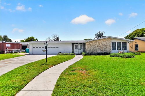 2604 Reef Ct, ORLANDO, FL, 32805-5805 | Card Image