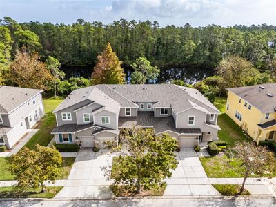 633 Mount Olympus Boulevard, Townhouse with 2 bedrooms, 2 bathrooms and null parking in New Smyrna Beach FL | Image 3