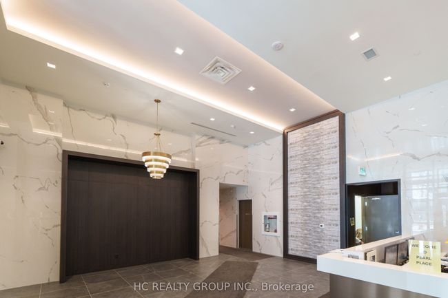 2816 - 4955 Yonge St, Condo with 2 bedrooms, 1 bathrooms and null parking in North York ON | Image 5