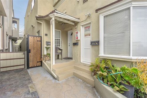 apt-b-5125 E Ocean Blvd, Long Beach, CA, 90803-6923 | Card Image