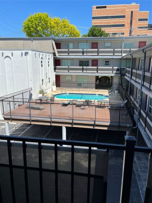 apt-216-3110 Red River St, Austin, TX, 78705-3217 | Card Image