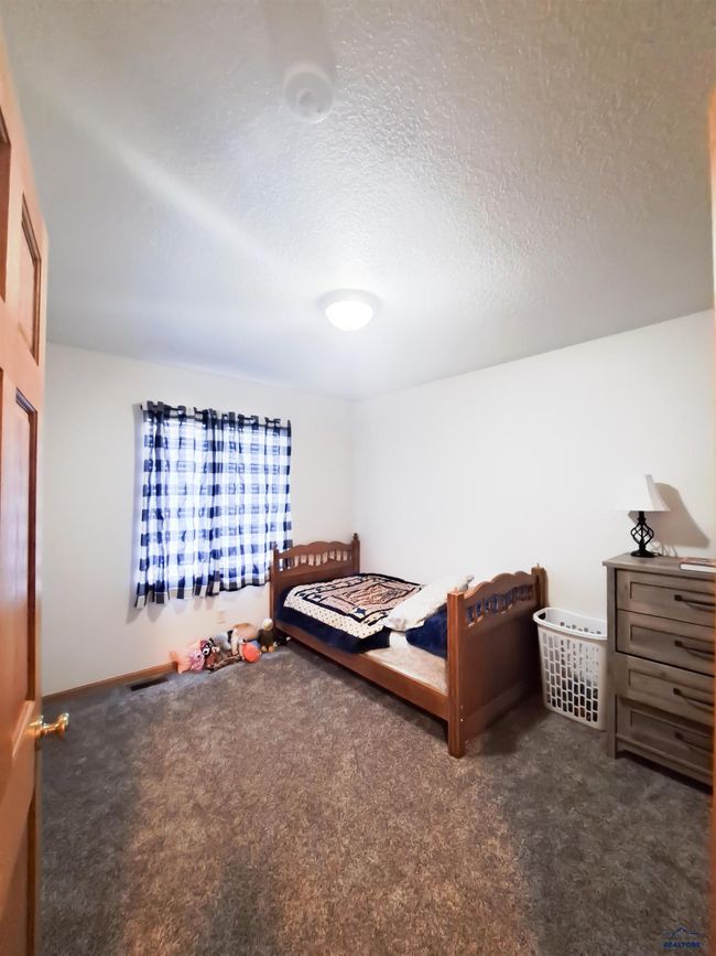 814 Ridgeview St, House other with 4 bedrooms, 2 bathrooms and null parking in Belle Fourche SD | Image 18
