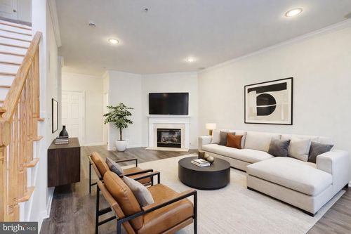 100 Forest Dr, Piscataway, NJ, 08854-2275 | Card Image