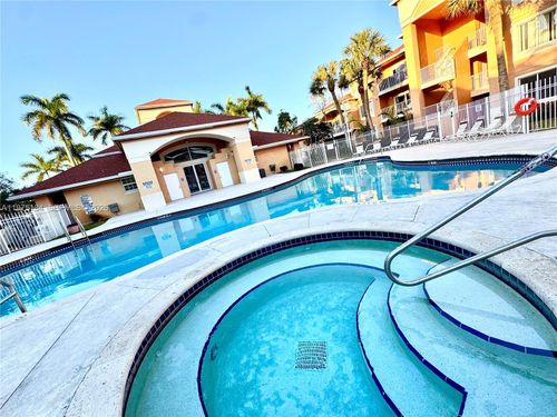 apt-207j-6900 Sw 39th St, Davie, FL, 33314-2405 | Card Image